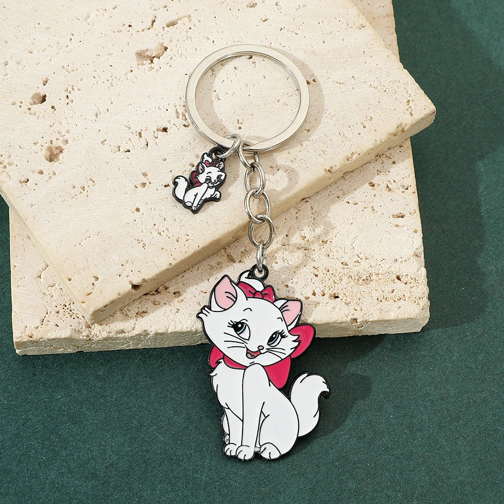 Disney Marie Cat Keychain Metal Kawaii Anime Cartoon Creative Design Key Chain Pendant Backpack Decoration Girl Gifts
