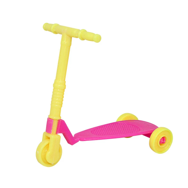 Little Yellow Duck Small Swimming Ring Decorative Ornaments Fashion Style Milk Tea Shop Gifts Toys Accessories Wholesale