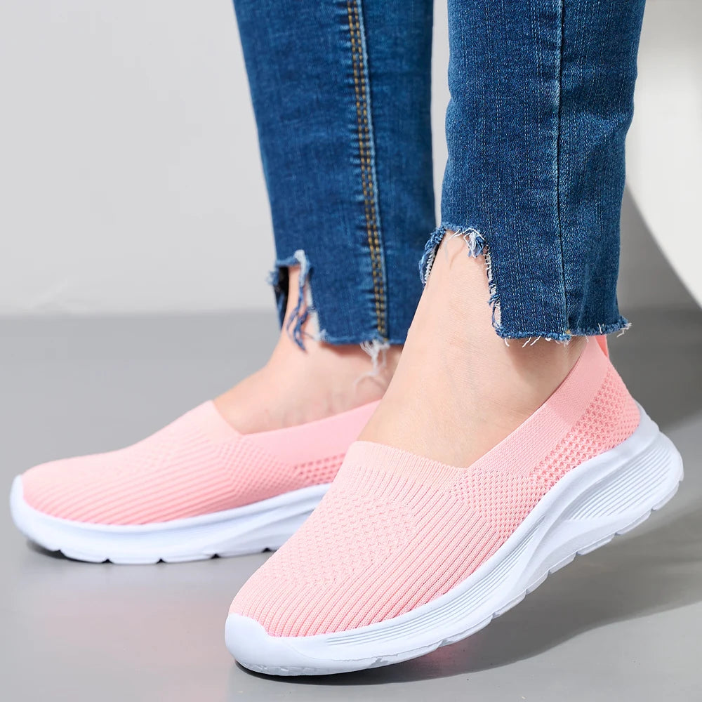 Women Sneakers Lightweight Summer Shoes For Women Casual Flats Shoes Plus Size Women Loafers Anti Slip Tennis Shoes Slio On