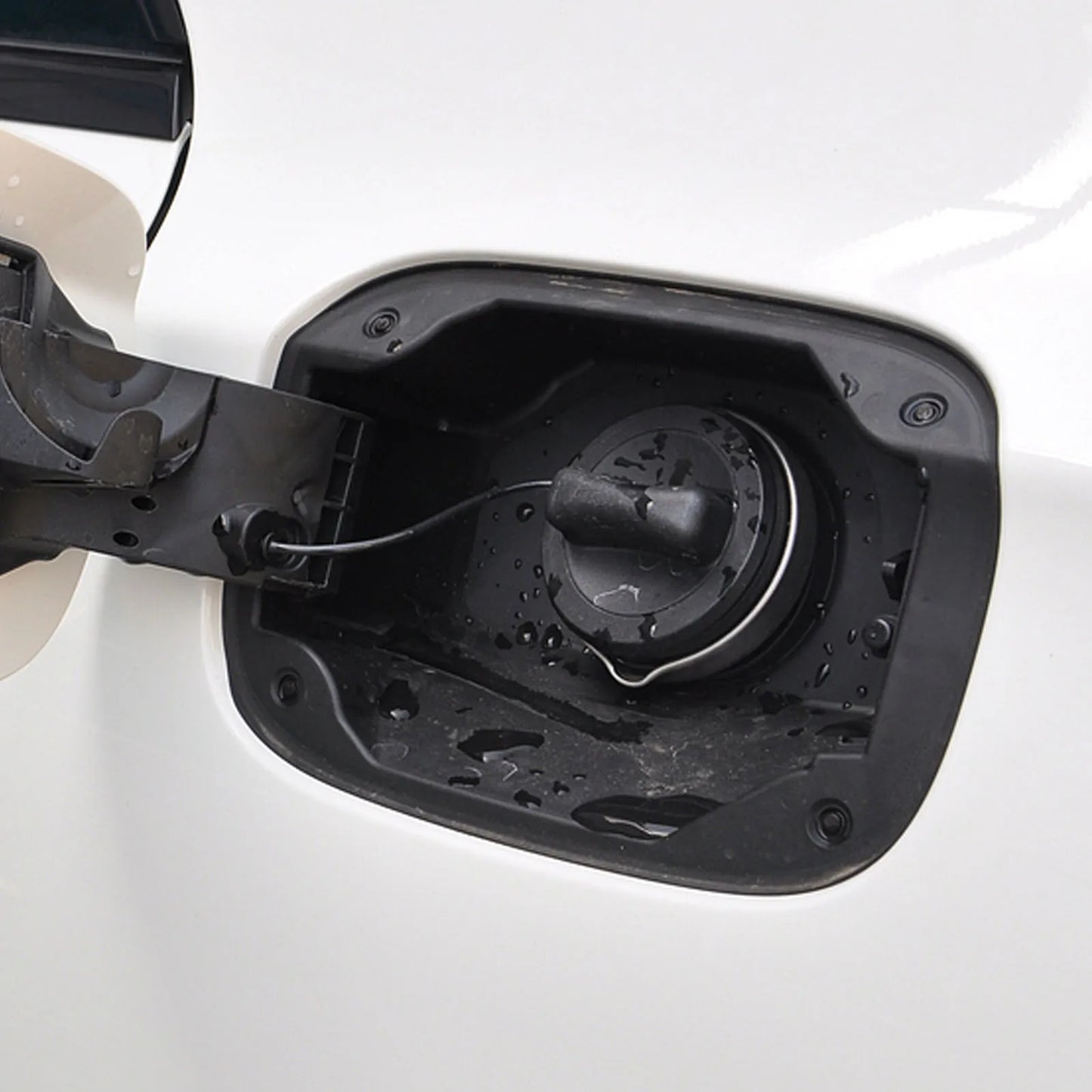 For Mercedes-Benz C CL CLS E S SL CA W176 W246 W205 W213 W222 W117 W253 Oil Fuel Tank Gas Filler Cap A2214700605 A 221 470 06 05