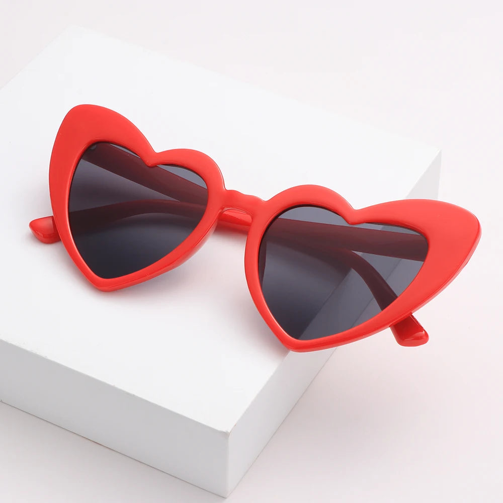 1PC Luxury Heart Shaped Sunglasses Big Frame Love Effect Sun Glasses Retro Women lana del rey Eyewear UV400 Protection