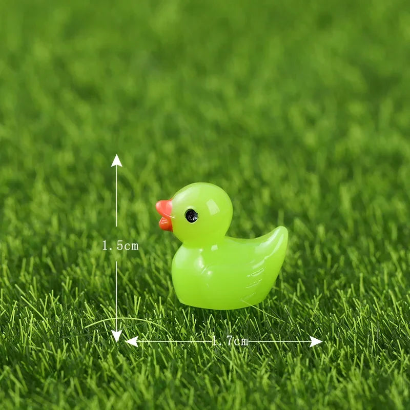 20pcs Tiny Ducks Figures Mini Resin Ducks Plastic Small Miniature Ducks for Dollhouse Fairy Garden Landscape Aquarium Decor