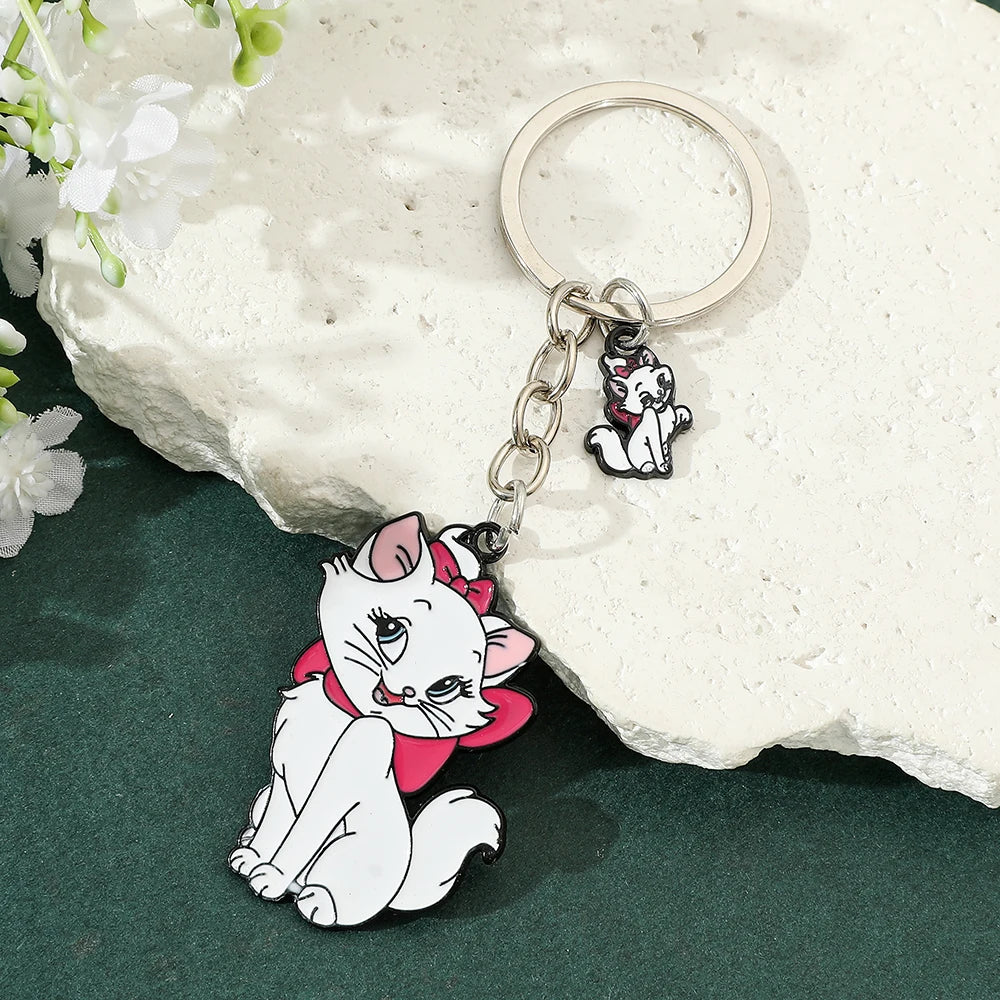 Disney Marie Cat Keychain Metal Kawaii Anime Cartoon Creative Design Key Chain Pendant Backpack Decoration Girl Gifts