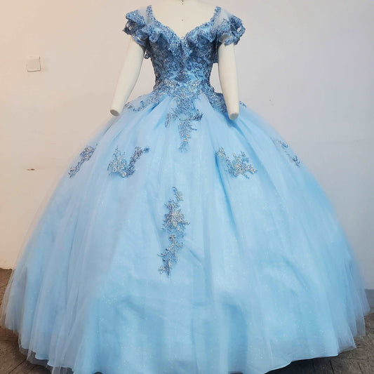 (LIVE 19) Elegant gowns, sparkling jewels, carve unique grace.