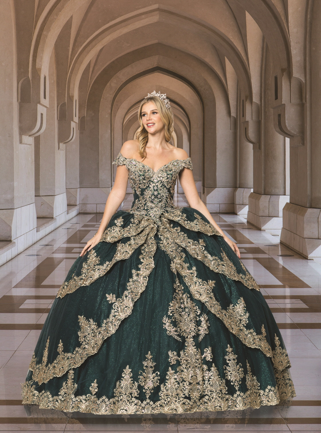 (LIVE 86) Beautiful Quinceanera Dress w/ Flower Design for Special Occasions