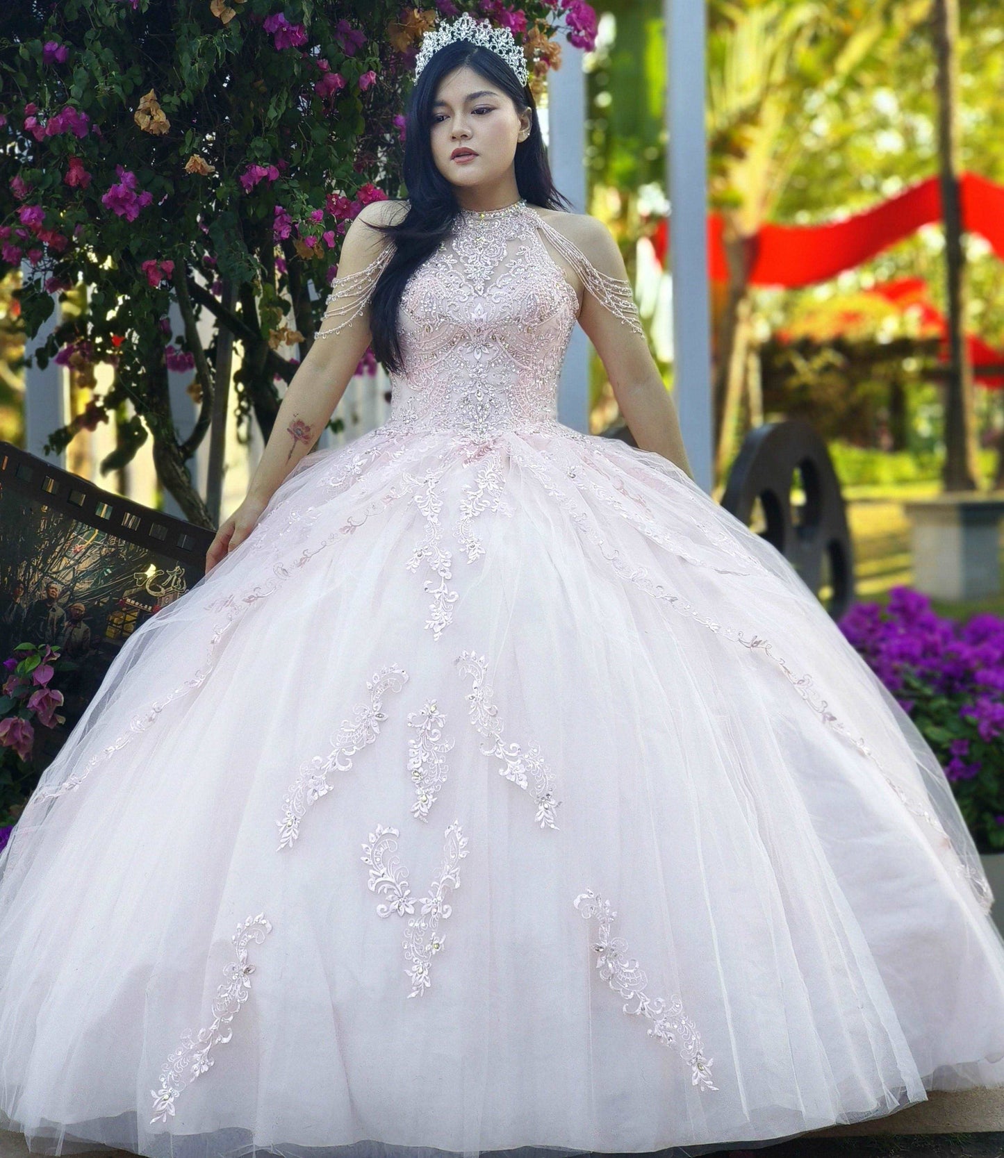 (LIVE 38) Adult gowns, tailored fit, eternal charm.