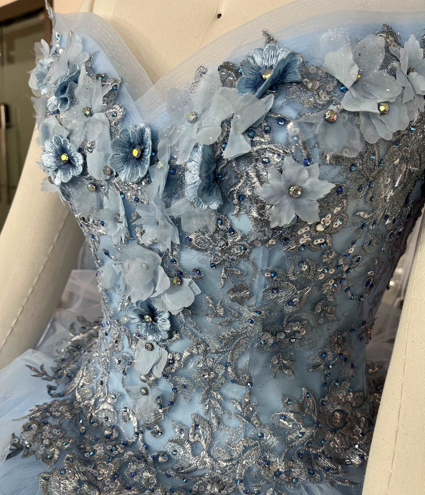 (LIVE 23) Gowns' elegance, simple hues, enhance life's charm.