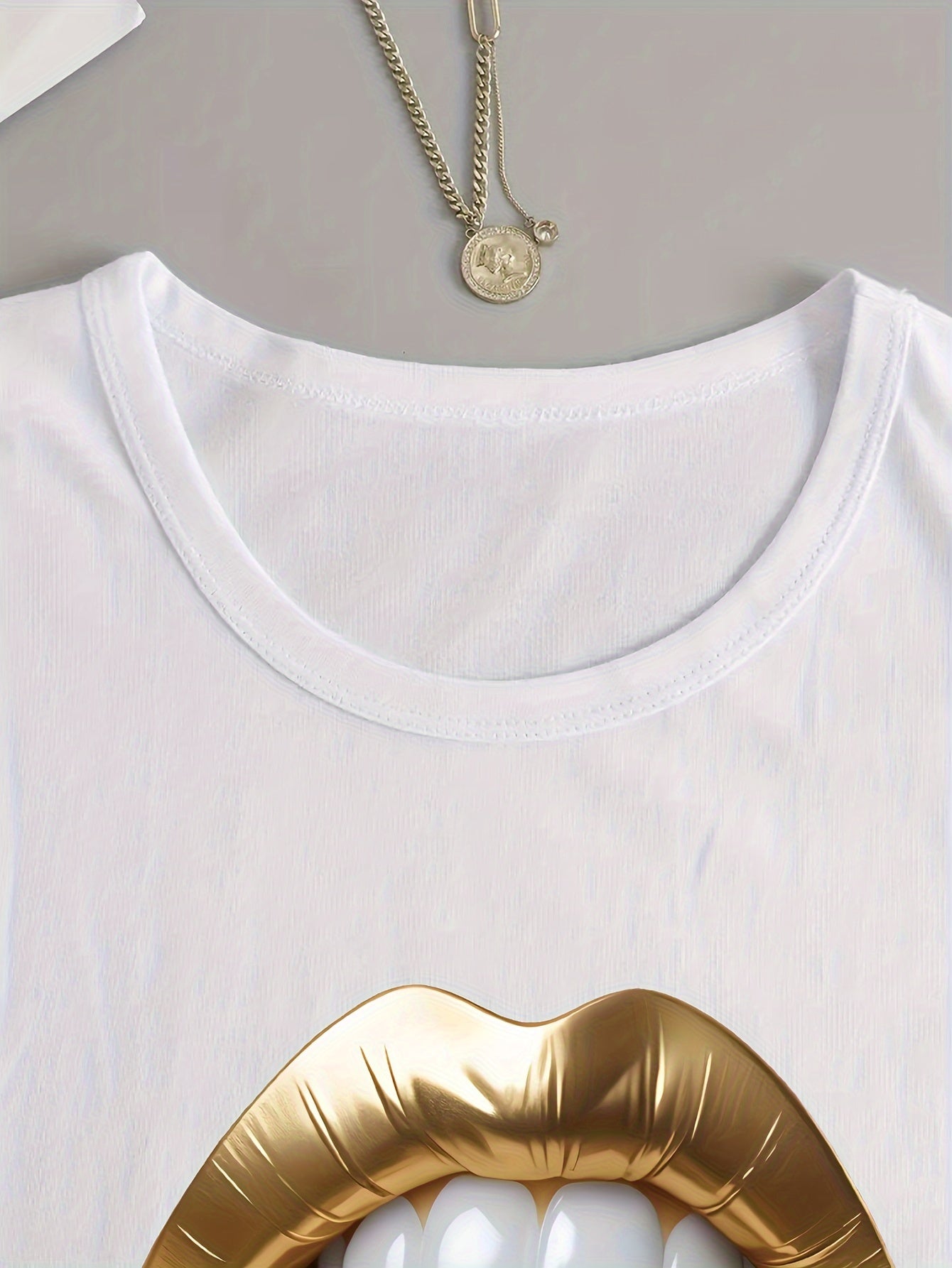 Vibrant Lips Print Long Sleeve Crew Neck T-shirt - Women's Casual Spring & Fall Clothing - Comfortable, Relaxed Fit, Soft Fabric, Stylish Graphic Tee for Ladies