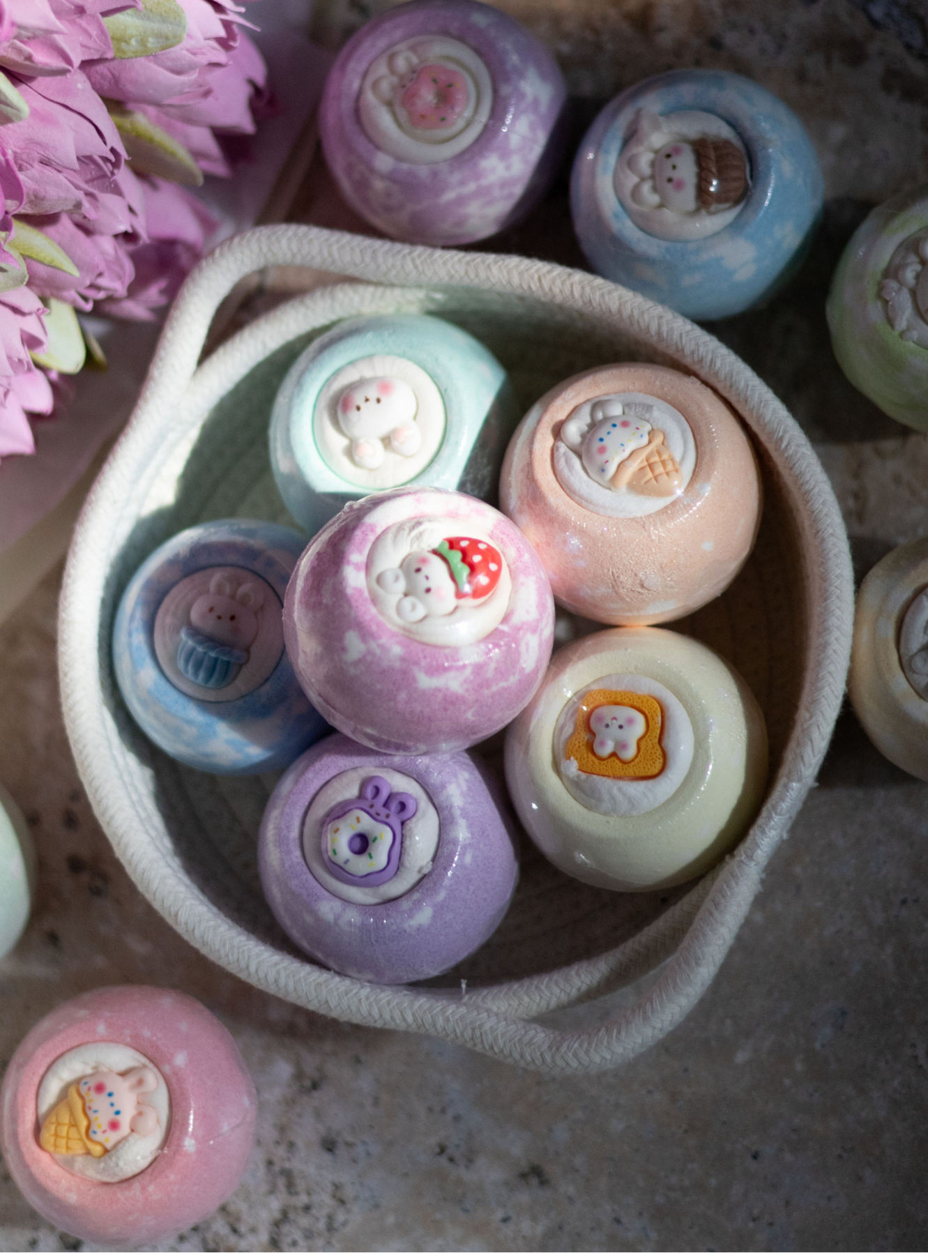 EvolutionUSA 12pc Bloom Bath Bombs with Toys Inside, Adorable Girl Bath Bomb Set, Bubbly Kids Bathbombs, Fizzy Bath Ball, Kids Bath Bombs for Girls, Childrens Bath Bomb Set Birthday, Christmas