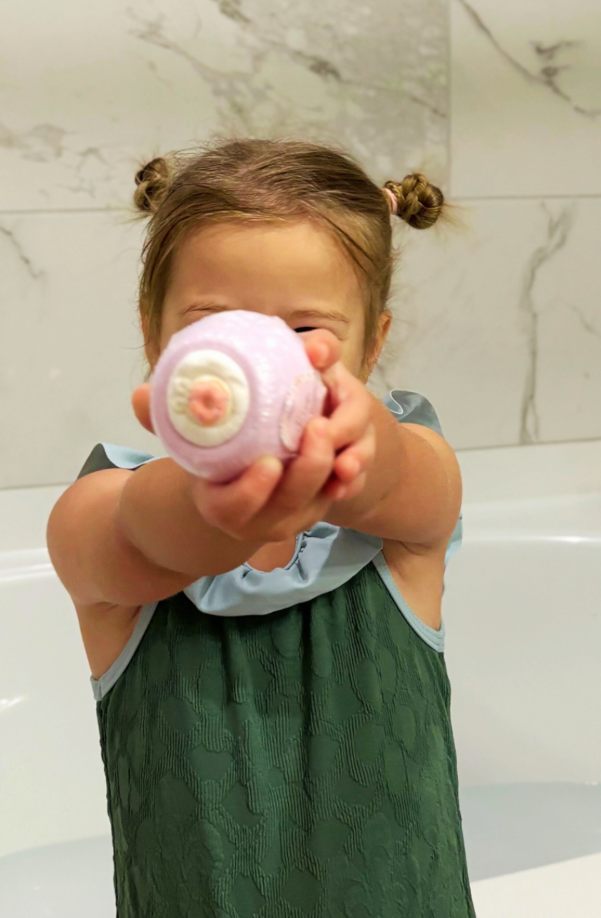 EvolutionUSA 12pc Bloom Bath Bombs with Toys Inside, Adorable Girl Bath Bomb Set, Bubbly Kids Bathbombs, Fizzy Bath Ball, Kids Bath Bombs for Girls, Childrens Bath Bomb Set Birthday, Christmas