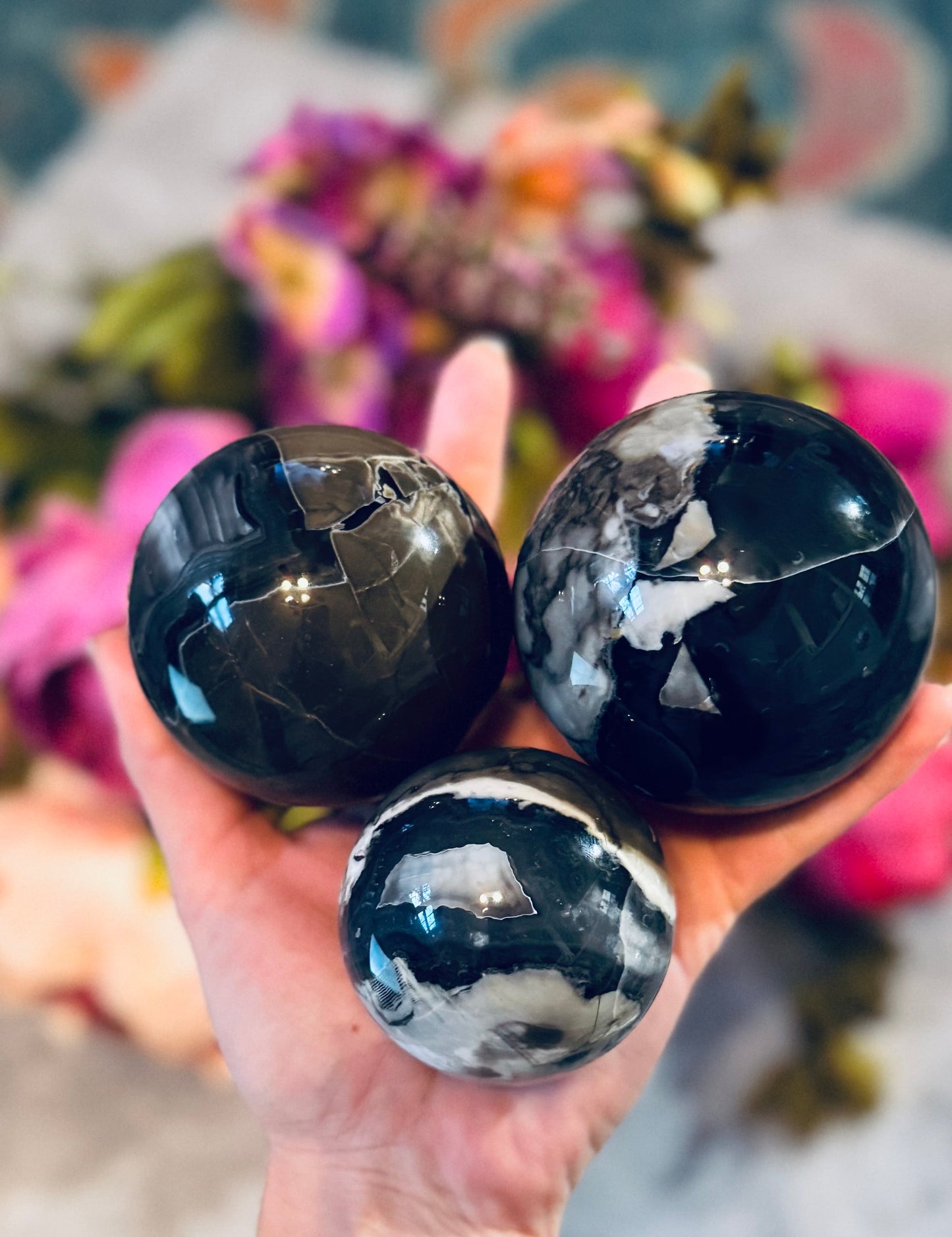 Volcano Agate Crystal Spheres, UV Fluorescent Crystal Balls