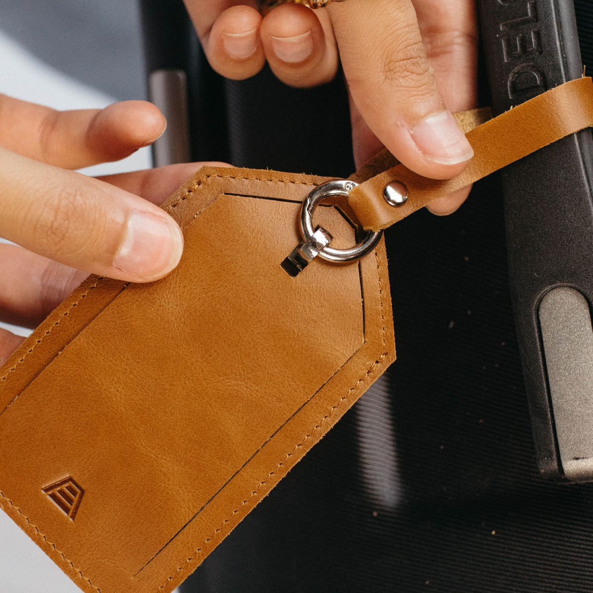 The Luggage Tag