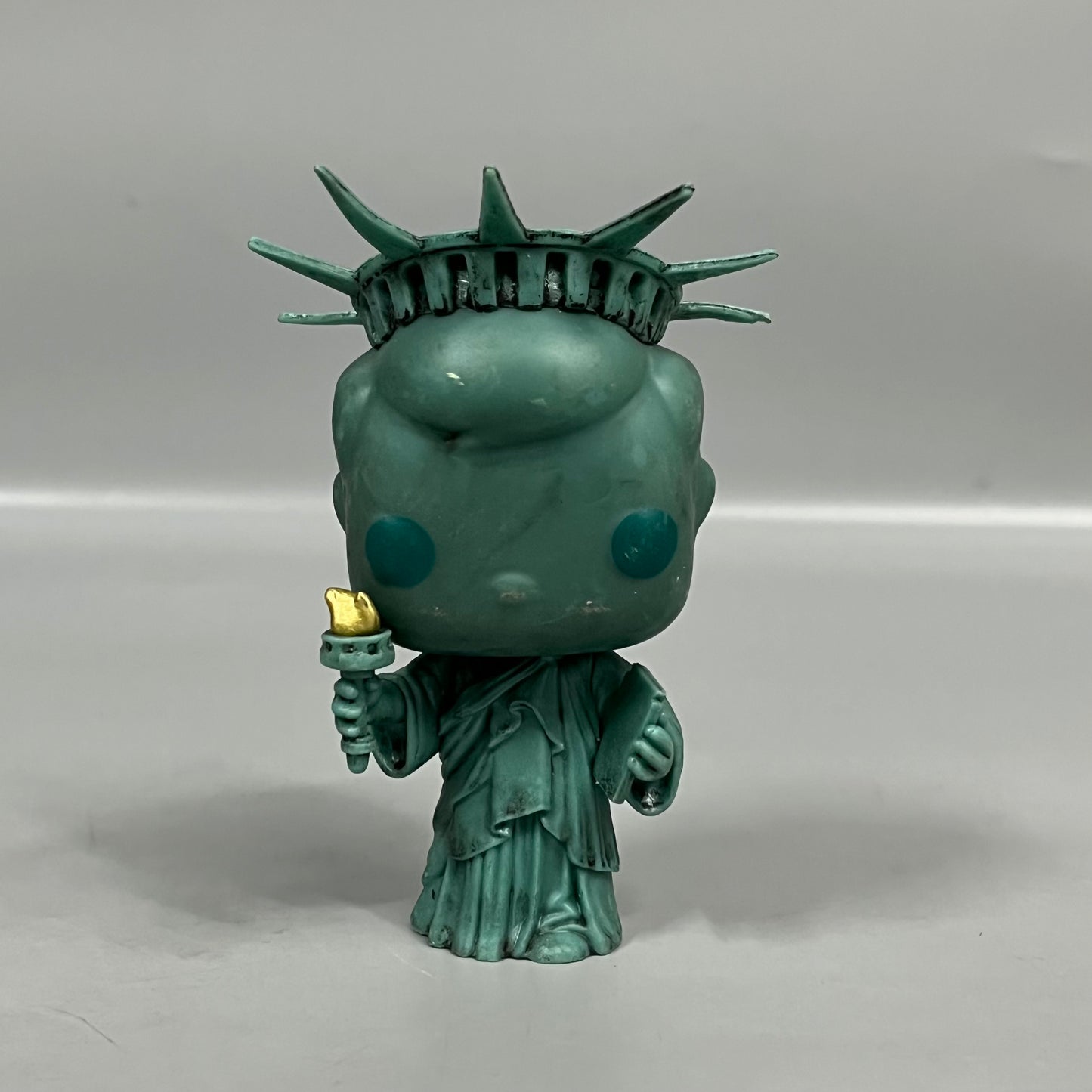 Authentic Bulk Crow Stephen King's It Ghost Baby Soul-Returning Electric Saw Horror V for Vendetta Screaming Hand Office
