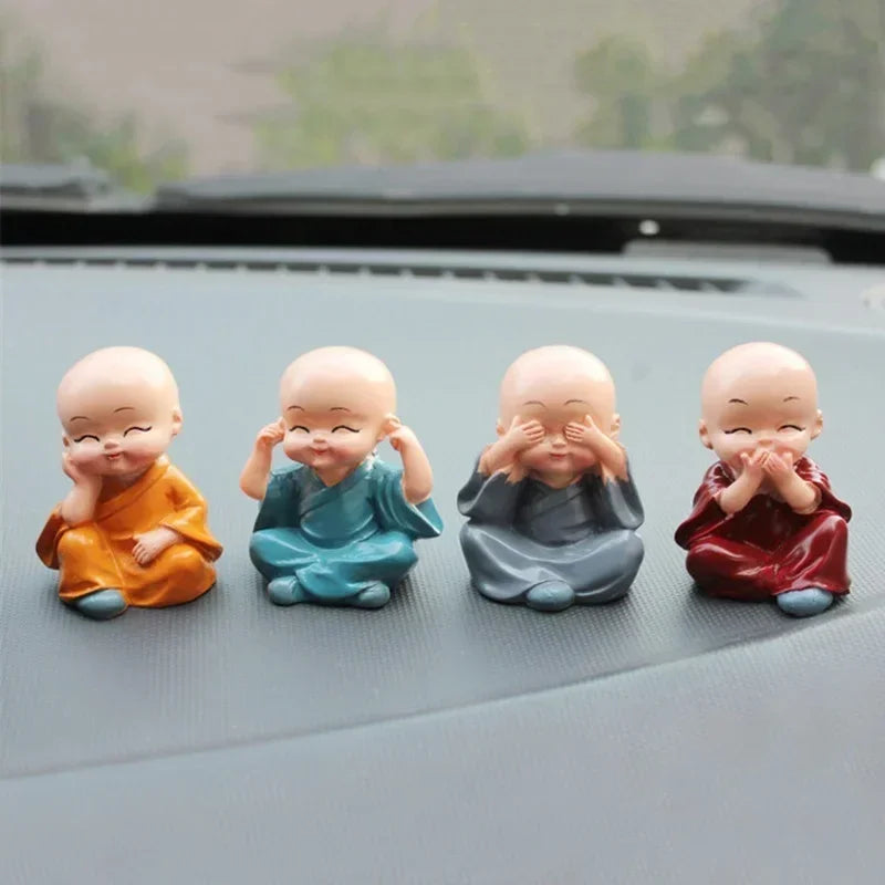 4pcs Resin Cute Ornaments Handicrafts Small Monk Sculptures Cute Monk Buddha Statues Creative Buddha Dolls Table Car Decorations