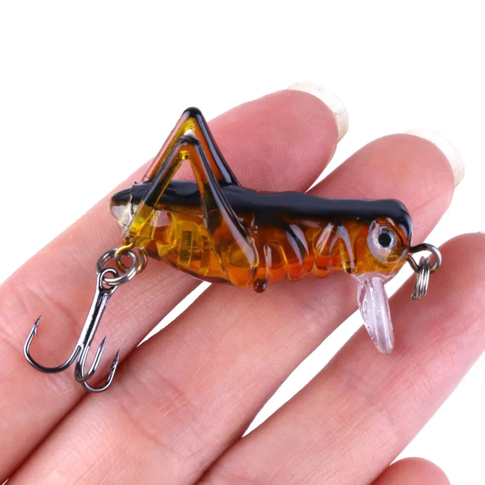 3.5CM-3G Mini Crankbait Simulated Fishing Lure Grasshopper Locust Fake Bait 3g Mini Cricket Insect Luya Fish Bionic Bait