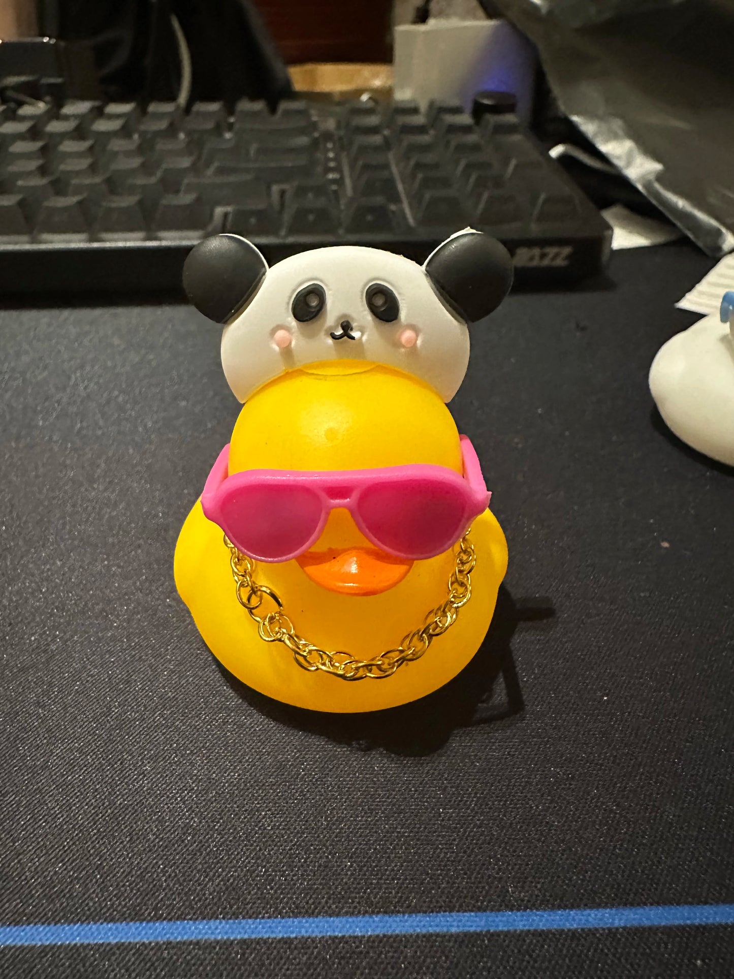 Car Duck Car Rubber Dashboard Decorations Ornament Yellow Duck with Mini Swim Ring Sun Cowboy Hat Necklace