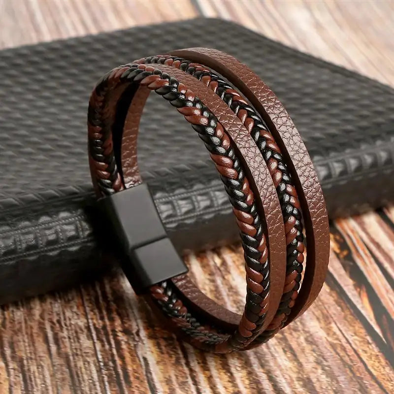 Fashion Braided Rope Woven Multilayer Leather Men Bracelets Punk Mental Magnet Bangle for Friend Charm Jewelry Gifts