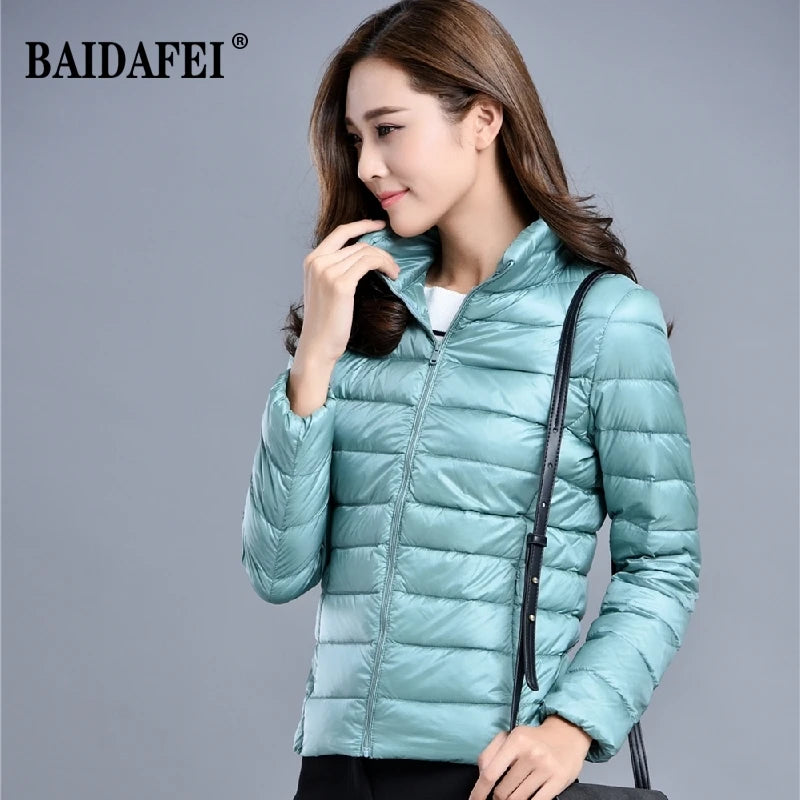 Women Short Puffer Jacket 2023 New Fashion Stand Collar Lightweight Water-Resistant Packable Female Down Parka Casual Coat
