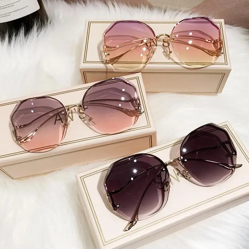 Fashion Tea Gradient Sunglasses Women Ocean Water Cut Trimmed Lens Metal Curved Temples Sun Glasses Female UV400