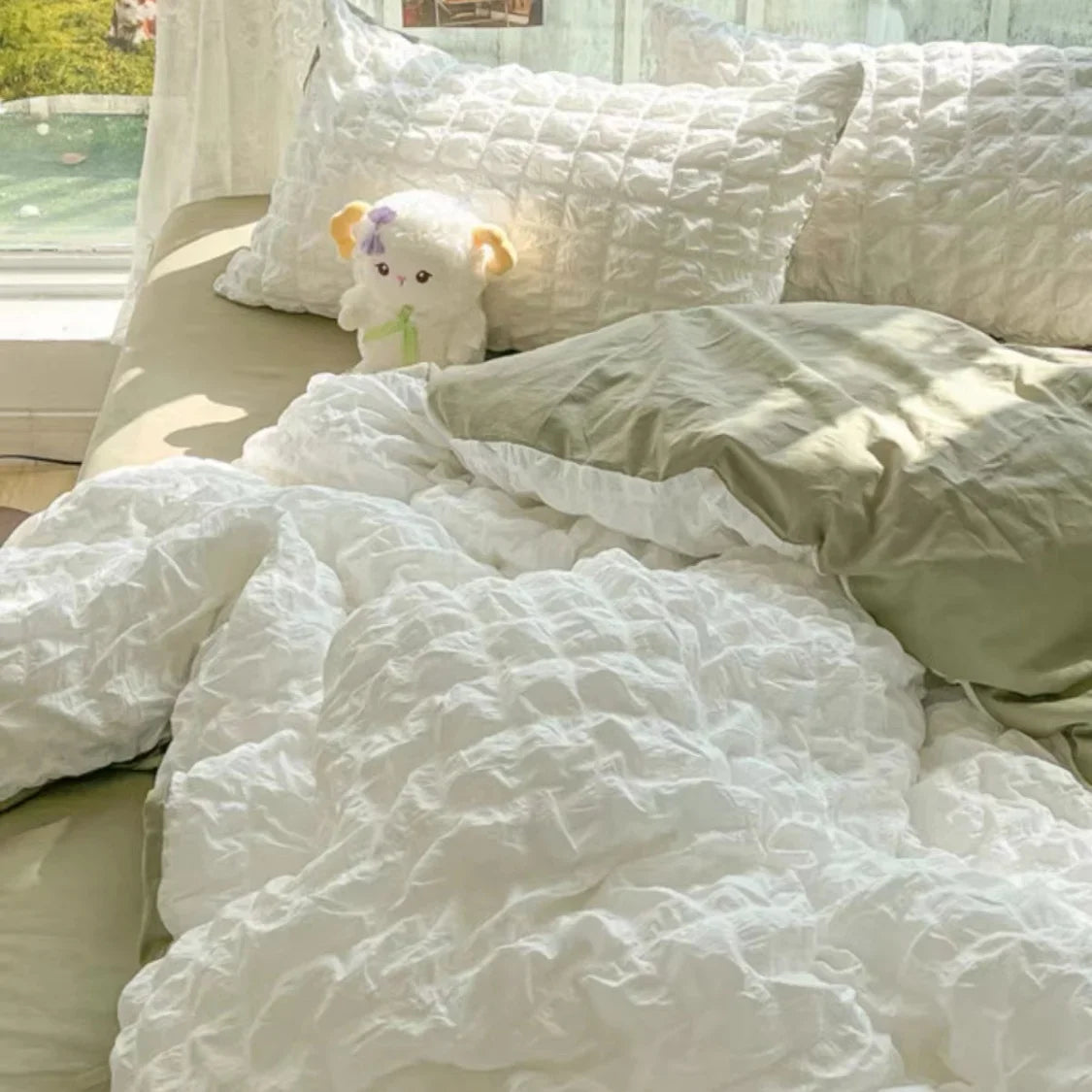 45281728725233|45281728758001|45281728790769