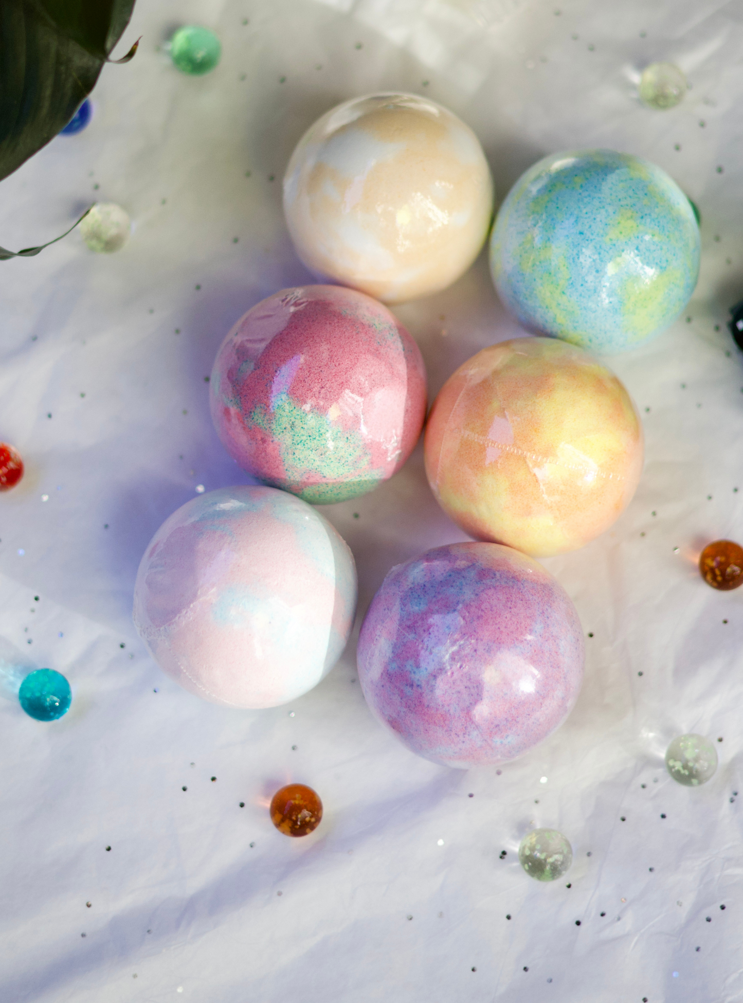 EvolutionUSA 6pc Space Bath Bombs for Boys & Girls, 6 Planet Bath Balls with Toy Hidden Inside, Organic Hypoallerganic Childrens Bathbombs, Cosmic Fun Space Surprise, Gift Set Birthday, Christmas, Easter