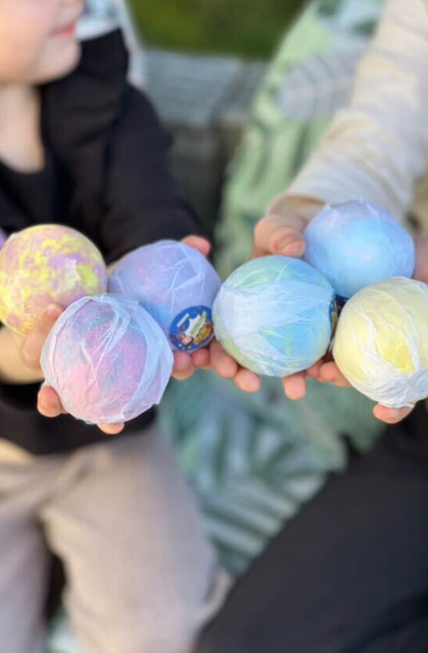 EvolutionUSA Epic Superhero Bath Bombs for Kids, 6 Super Hero Bath Bombs with Toy Inside Bathbombs, Spiderman Bathbomb with Surprise Inside, Bath Balls for Marvel Lovers, Easter Childrens Bath