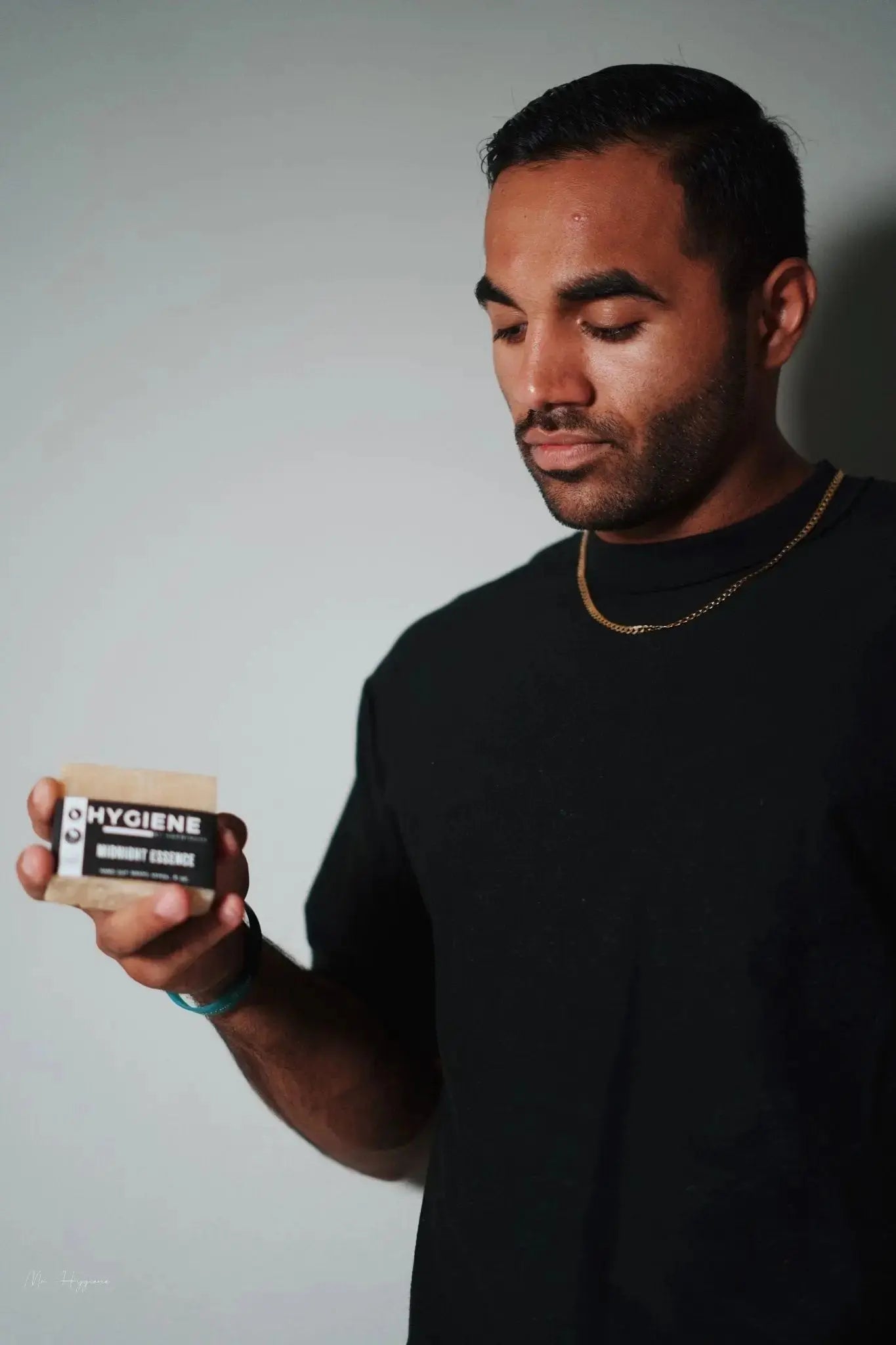 Midnight Essence Bar Soap – Bold Scent, Deep Clean